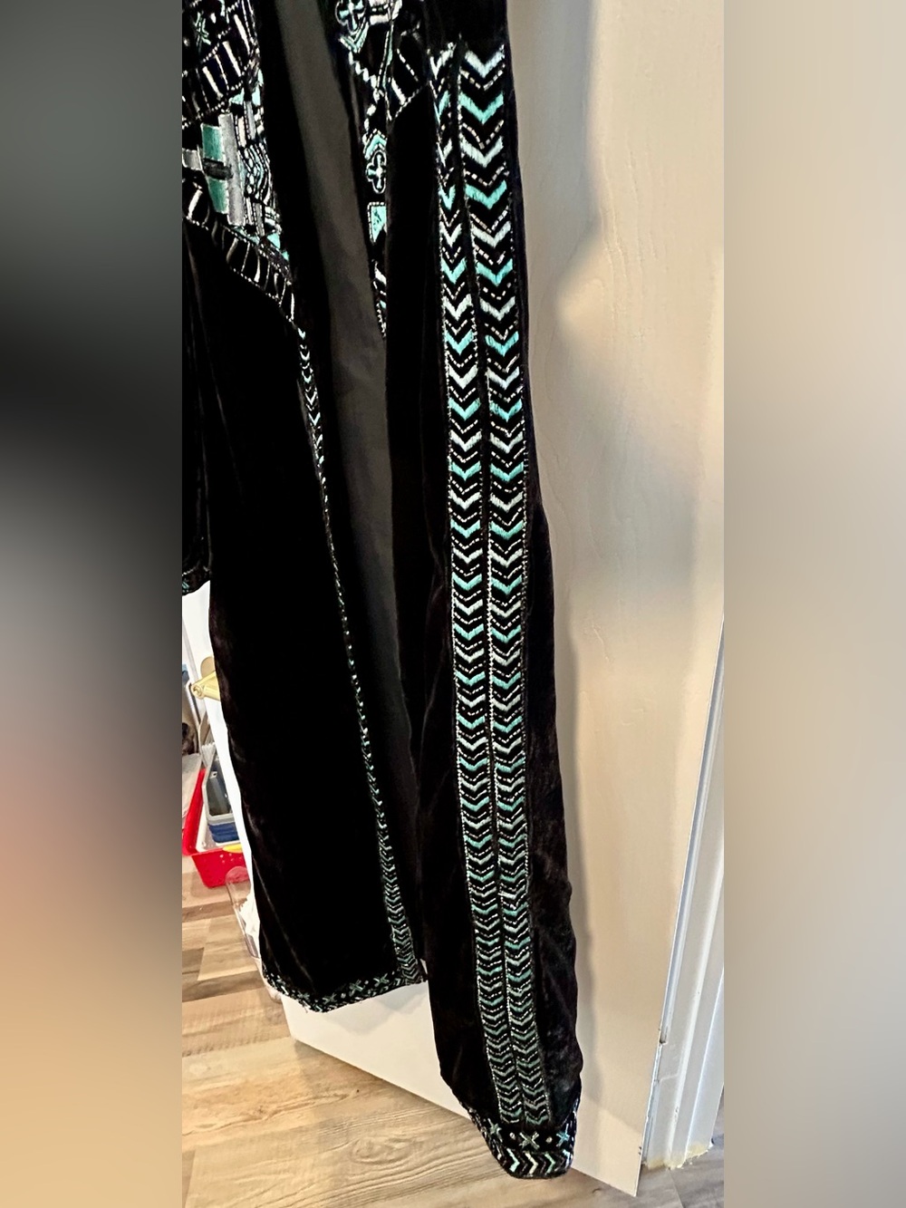 CRAZY TRAIN Black Velvet Embellished Duster Jacket – Size Medium – NWT - Picture 5 of 9
